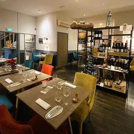 Logis Les Glycines Hotel Mellé