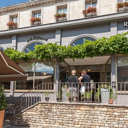 Logis Les Glycines Hotel Mellé