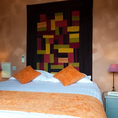 Hotel Logis Les Glycines