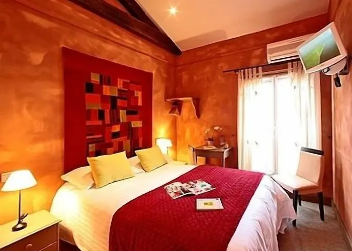 Logis Les Glycines Mellé