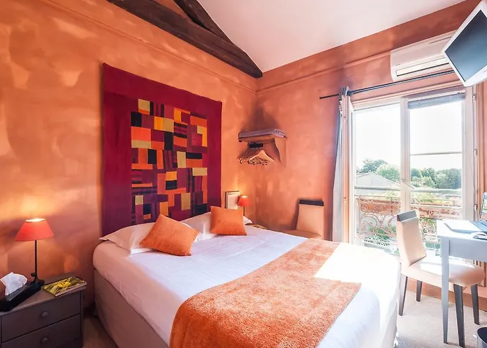 Hotel Logis Les Glycines Mellé